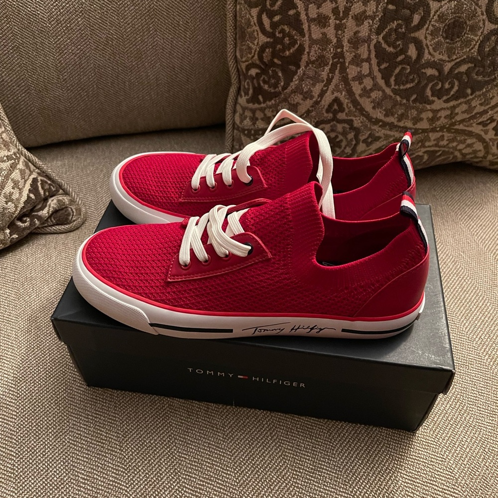 Tommy Hilfiger 8.5 women